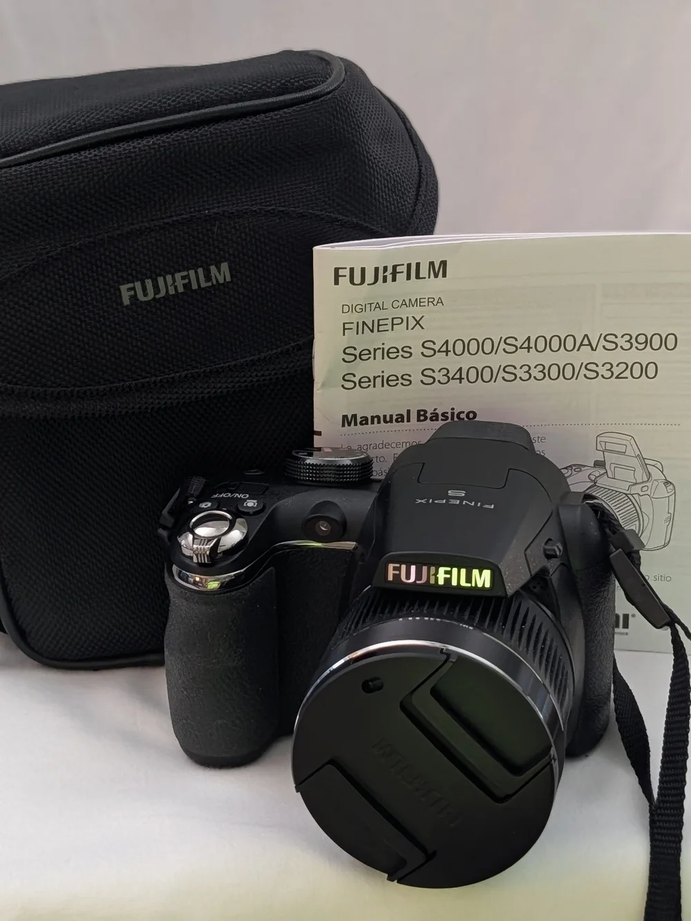 Fujifilm S3200 Fine pux Digital Camera